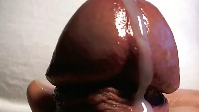 Dp babe قبل از دخول کون بزرگ روغنی دوگانه در سه نفری اسپیترواست شد