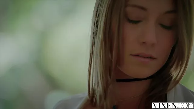 ShopLyfter سکس ماساژ روغنی - تالارهای کوچک بلوند یک خروس امنیتی را مجازات می کند