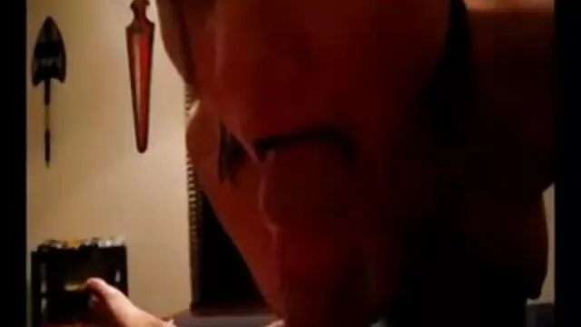 خواهران کرونی سکس با کون روغنی می خوابند و cronys xxx yoga Perv می پوشند