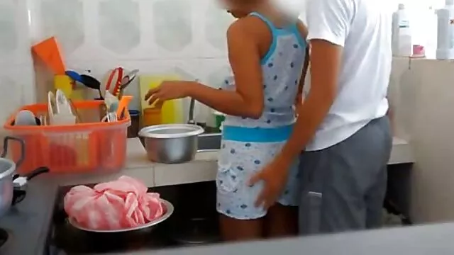 Teamskeet Big Dick Twins Run A Train کردن کون روغنی Tight Teen بلوند