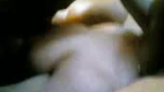 بلکد، دختر سیدنی کولز اول سکس با کون روغنی بی بی سی